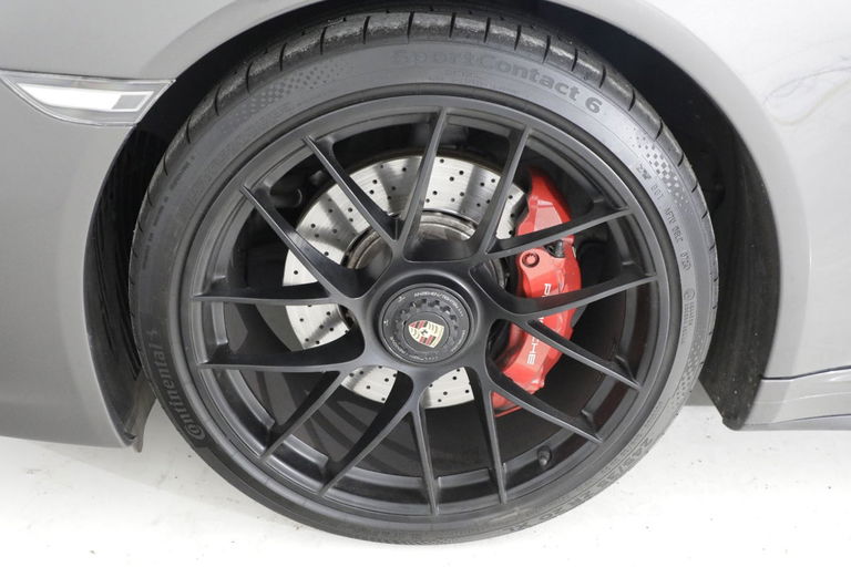 Porsche 991.2 Carrera GTS