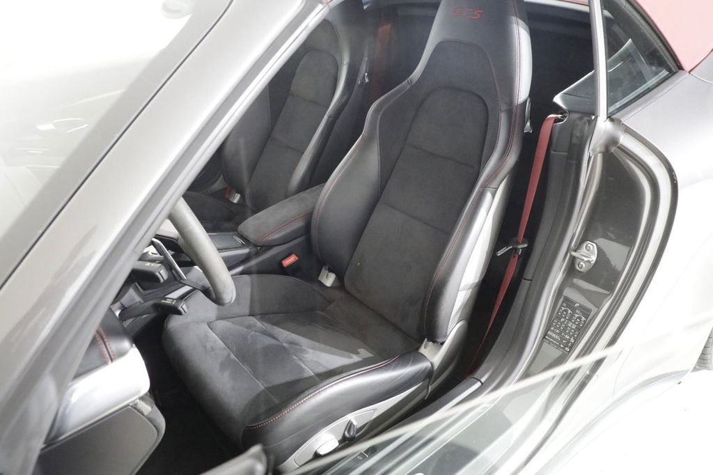 Porsche 991.2 Carrera GTS