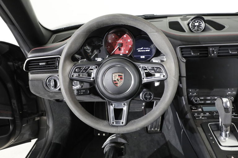 Porsche 991.2 Carrera GTS