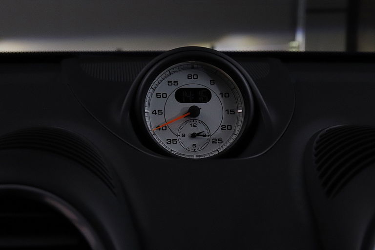 Porsche 718 Cayman GT4