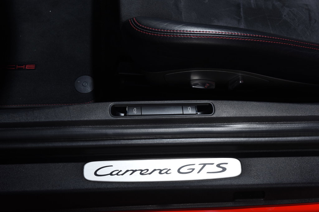 Porsche 991 Carrera GTS