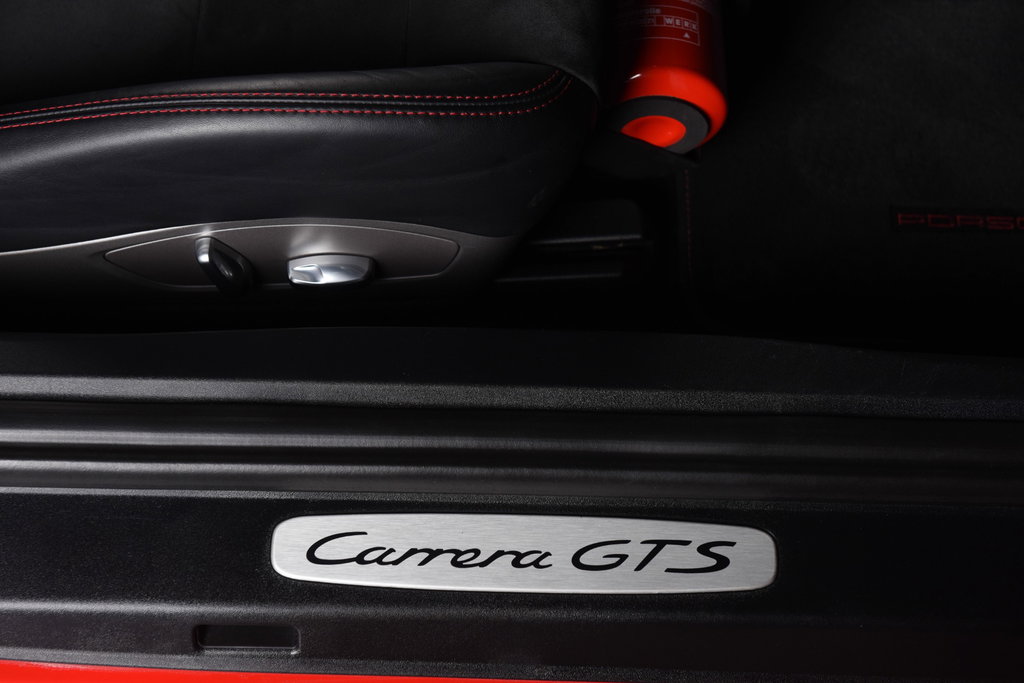Porsche 991 Carrera GTS