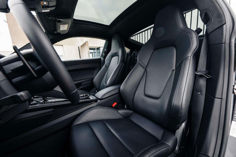 Porsche 992.2 Carrera GTS