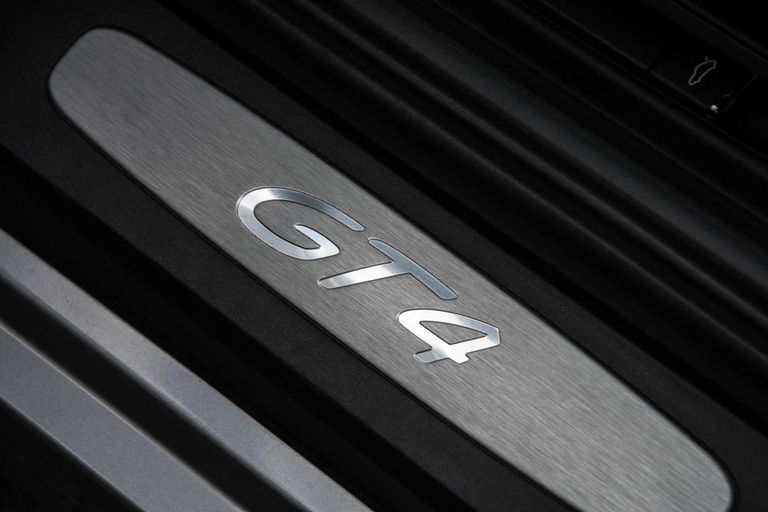 Porsche 981 Cayman GT4