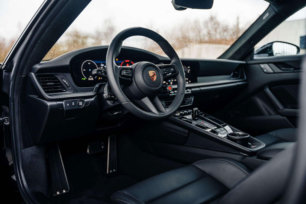 Porsche 992.2 Carrera GTS