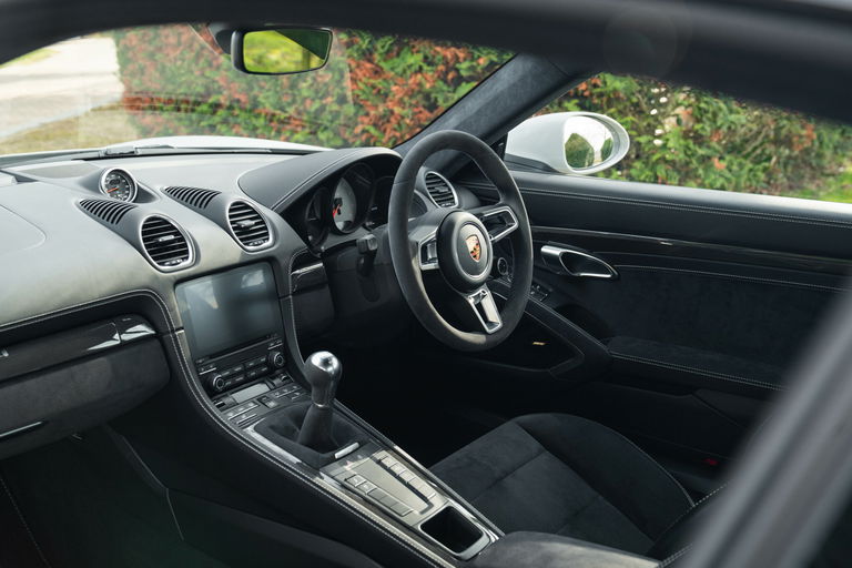 Porsche 718 Cayman GTS 4.0