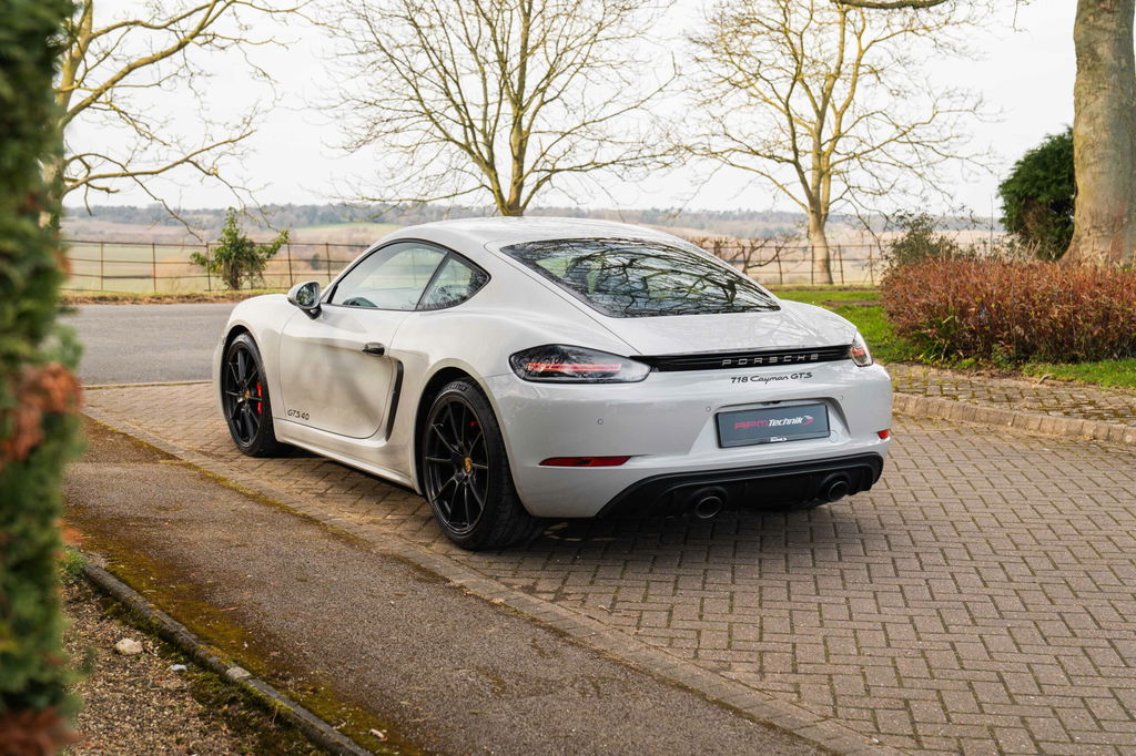 Porsche 718 Cayman GTS 4.0