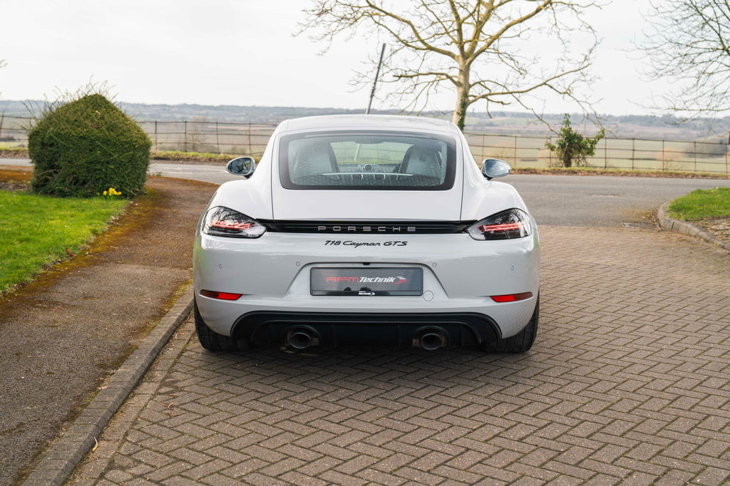 Porsche 718 Cayman GTS 4.0