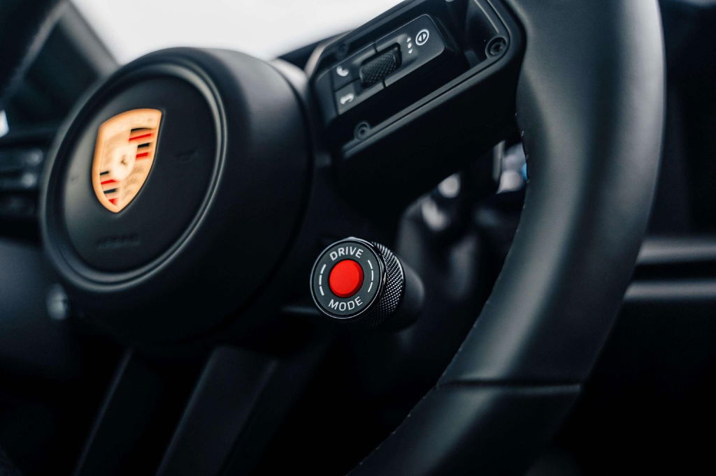 Porsche 992.2 Carrera GTS