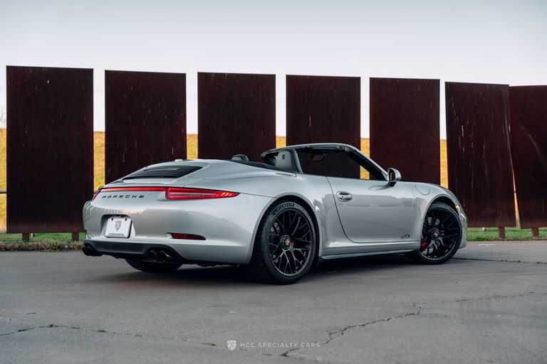 Porsche 991 Carrera 4 GTS