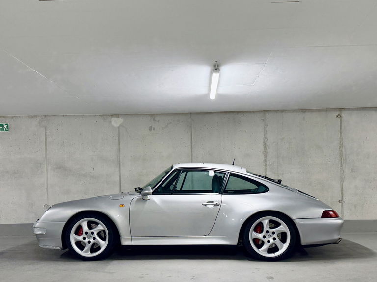 Porsche 993 Carrera 4S