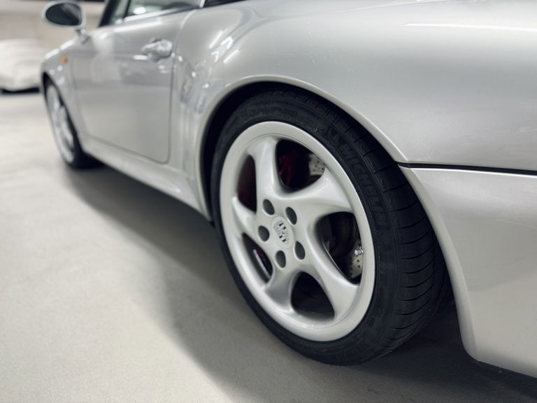 Porsche 993 Carrera 4S