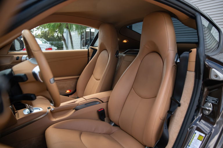 Porsche 987 Cayman S