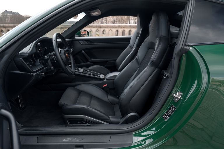 Porsche 992 GT3 Touring