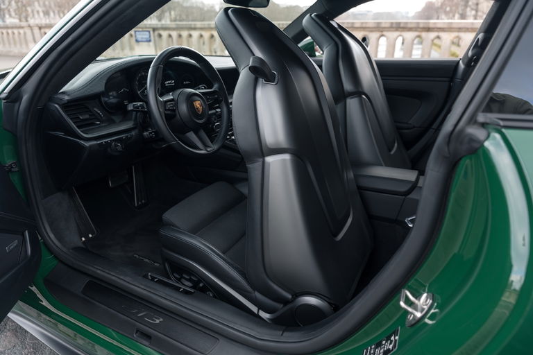 Porsche 992 GT3 Touring