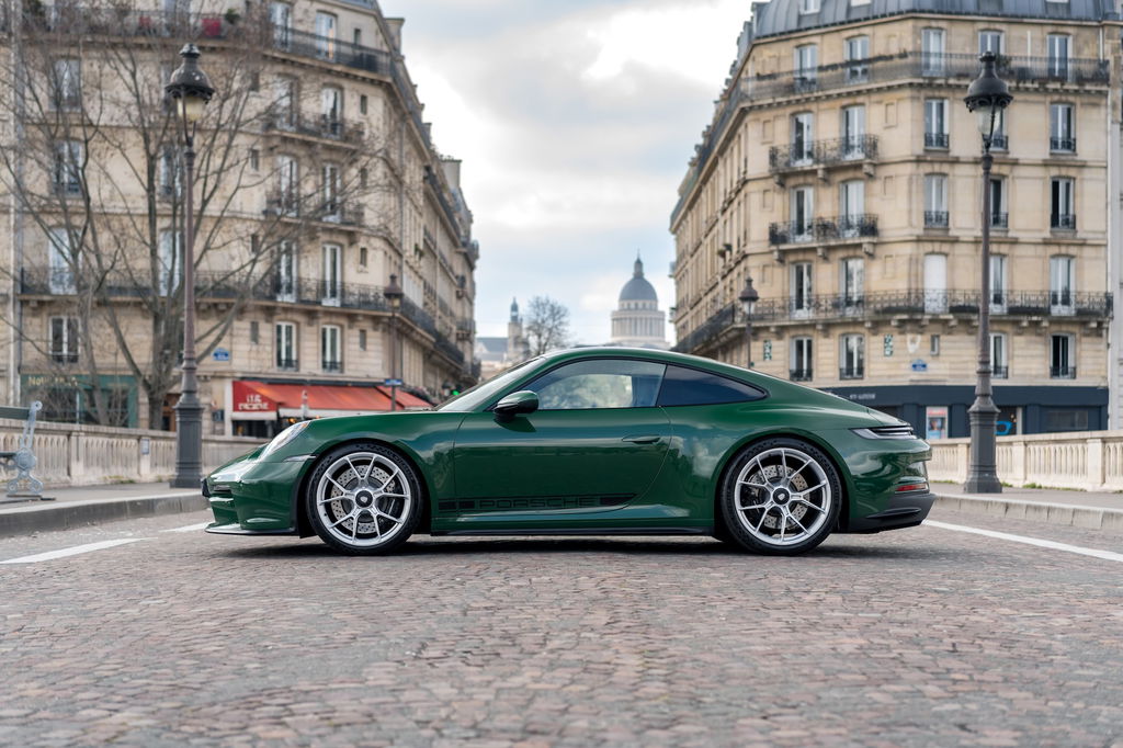 Porsche 992 GT3 Touring