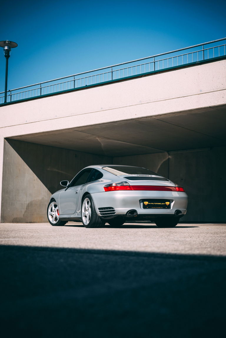 Porsche 996 Carrera 4S