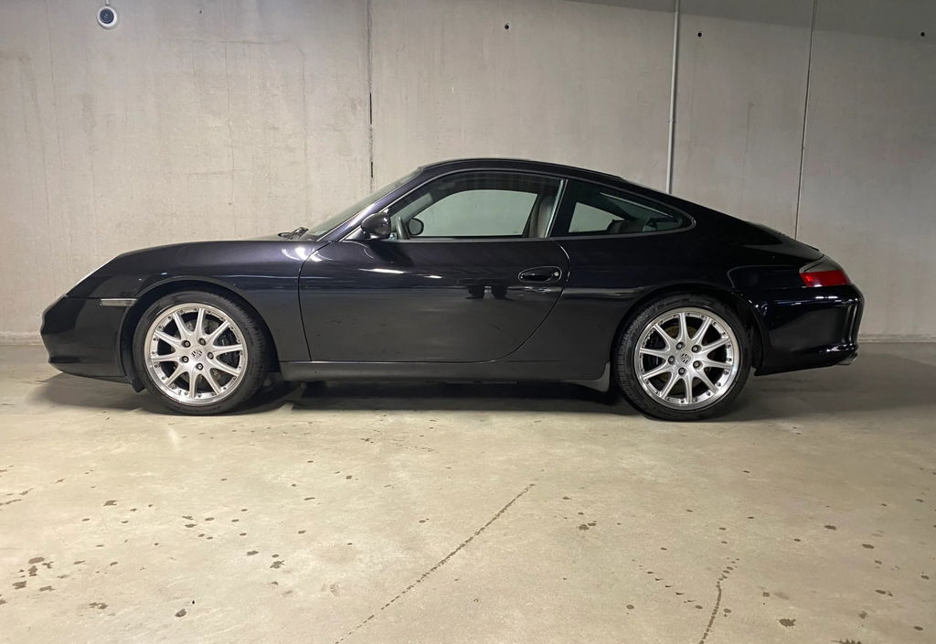 Porsche 996 Carrera