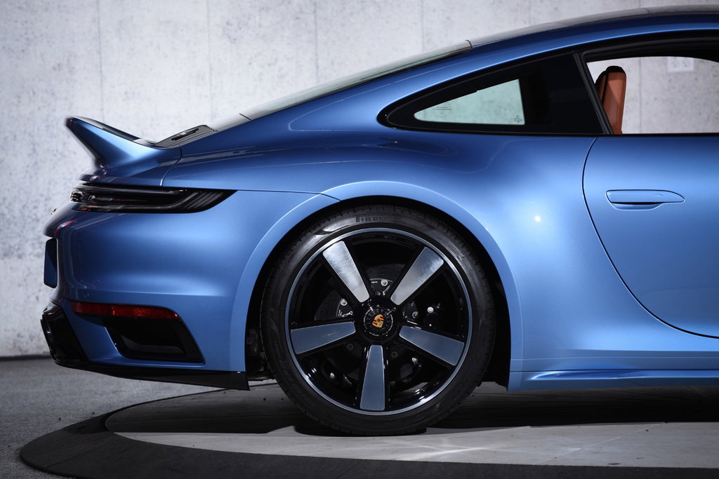Porsche 992 Sport Classic