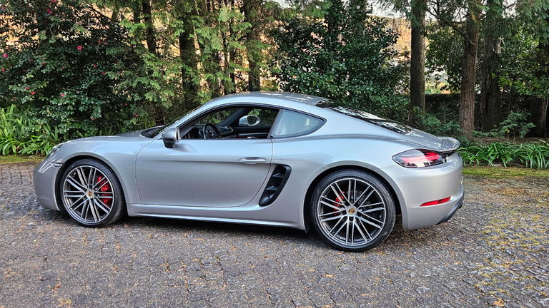 Porsche 718 Cayman S