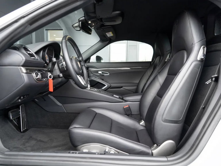 Porsche 718 Boxster S