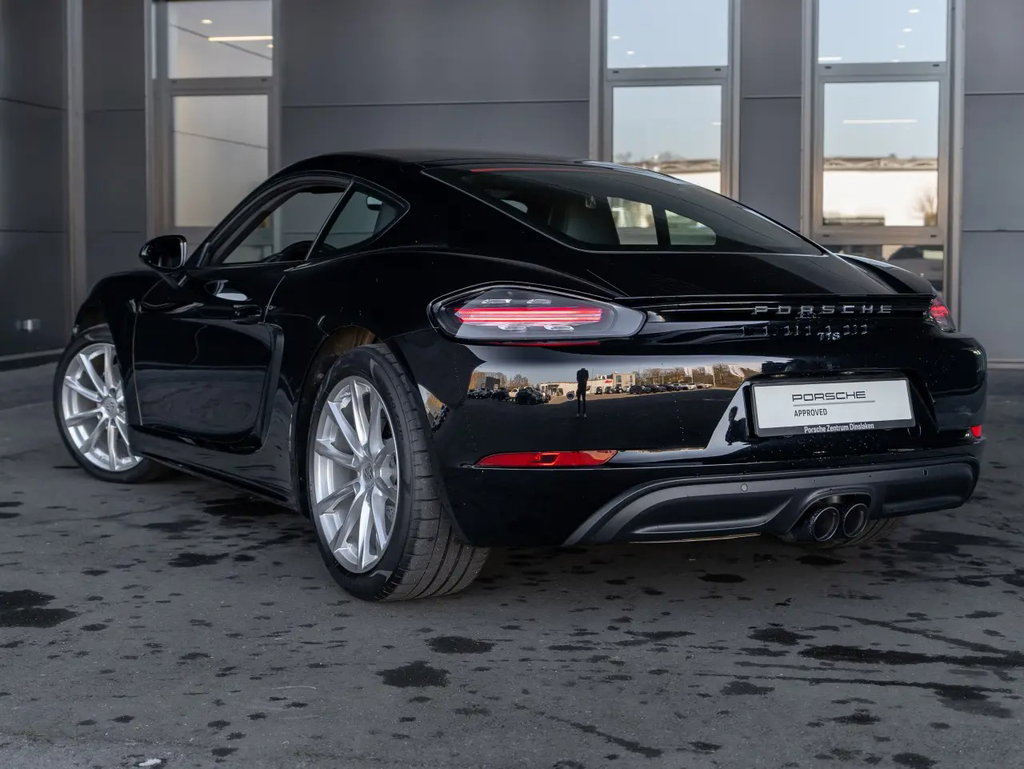 Porsche 718 Cayman