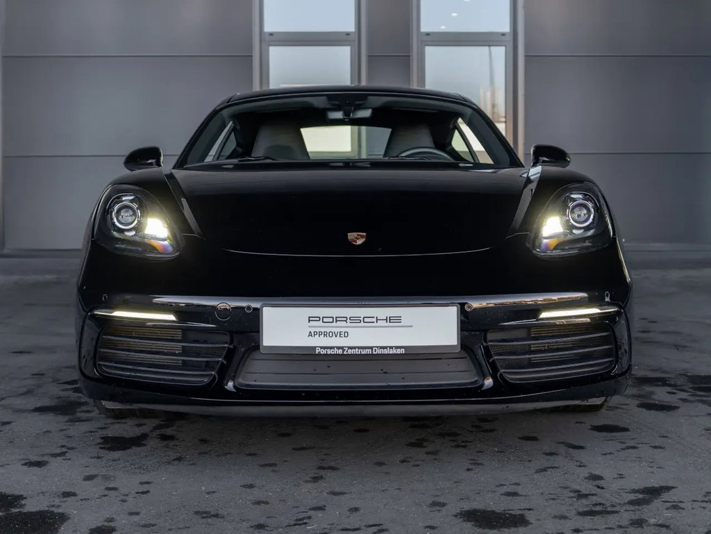 Porsche 718 Cayman