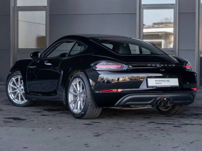 Porsche 718 Cayman