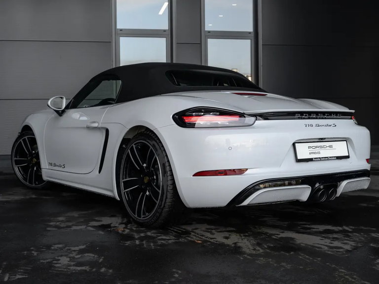 Porsche 718 Boxster S