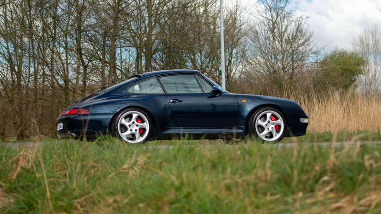 Porsche 993 Carrera 4S