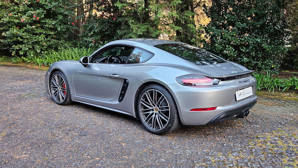 Porsche 718 Cayman S