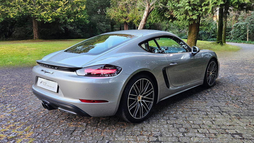 Porsche 718 Cayman S