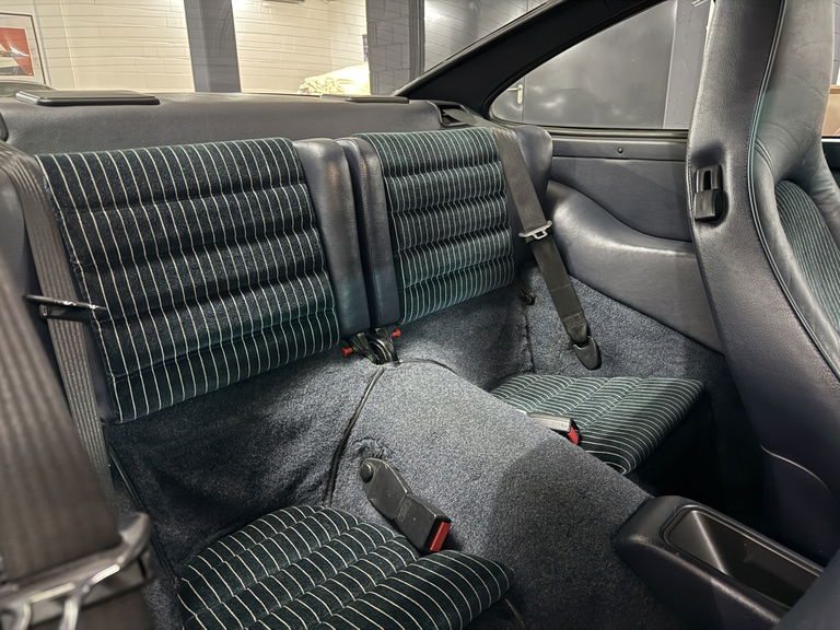 Porsche 964 Carrera 4