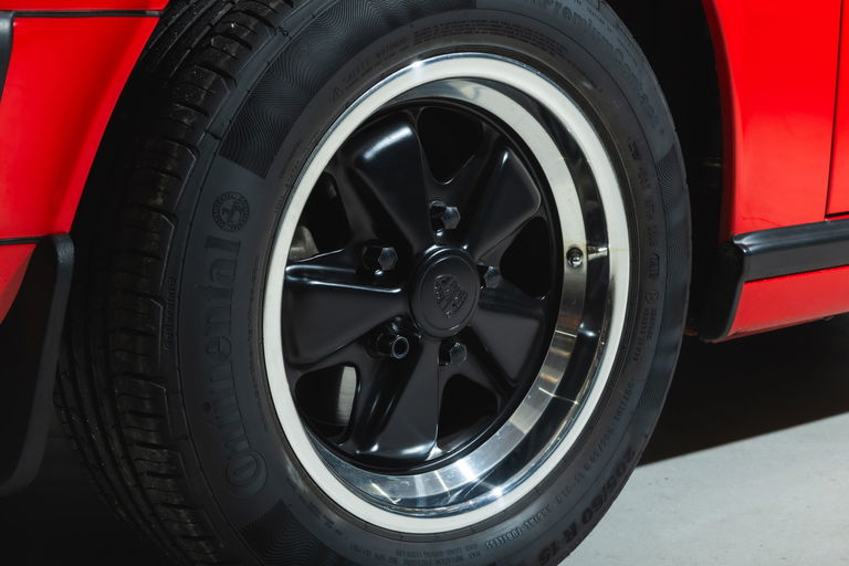 Porsche 911 Carrera 3.2