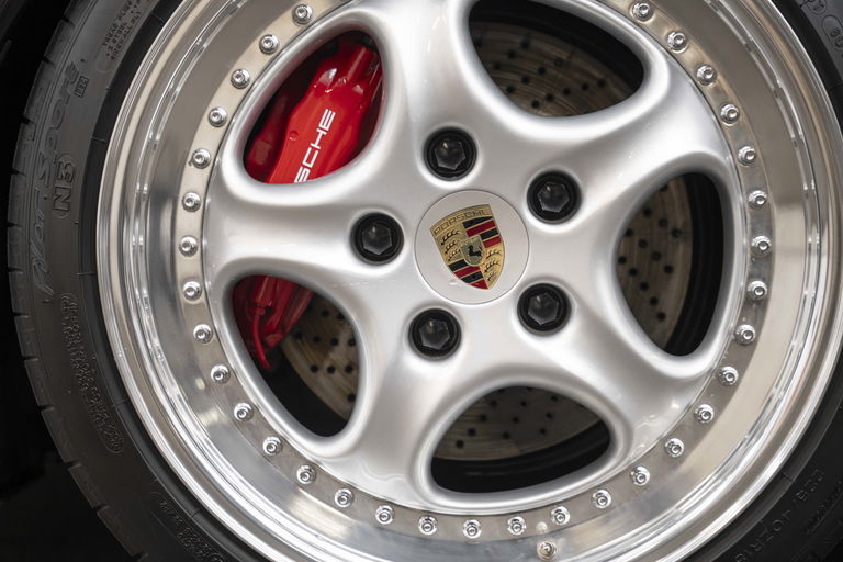 Porsche 993 Carrera 4S