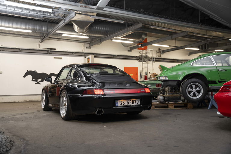Porsche 993 Carrera 4S
