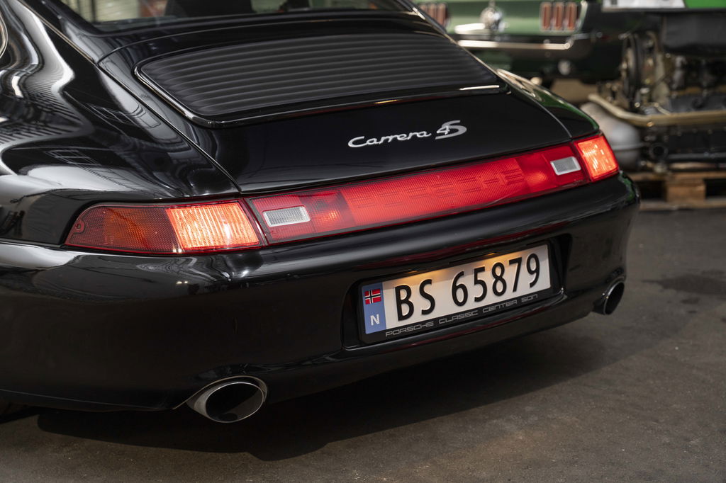 Porsche 993 Carrera 4S