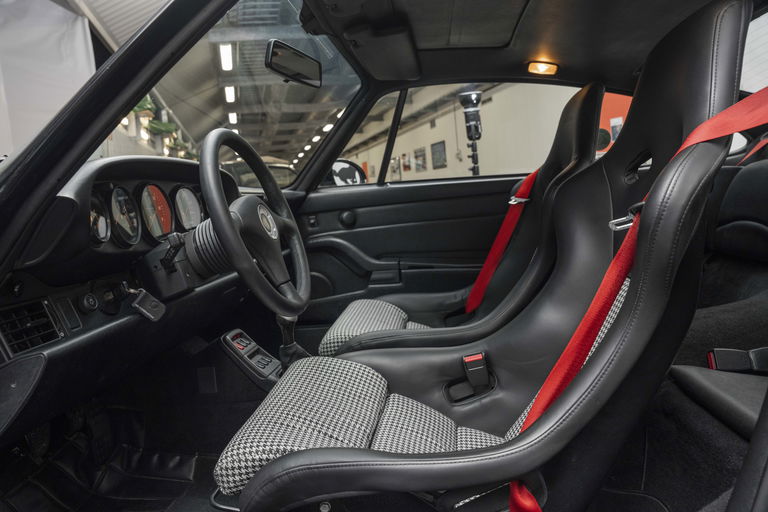 Porsche 993 Carrera 4S