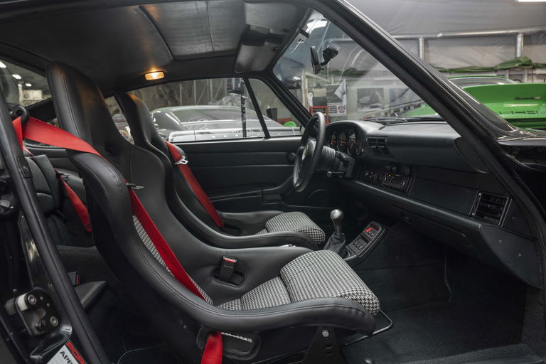 Porsche 993 Carrera 4S