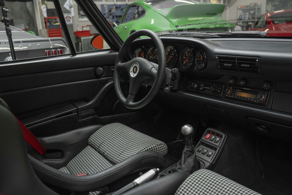 Porsche 993 Carrera 4S