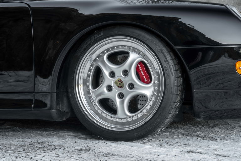 Porsche 993 Carrera 4S