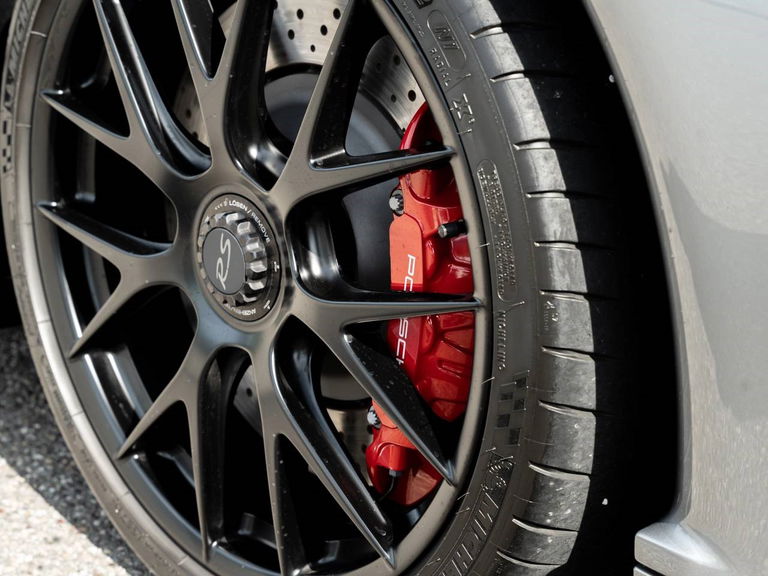 Porsche 718 Spyder RS