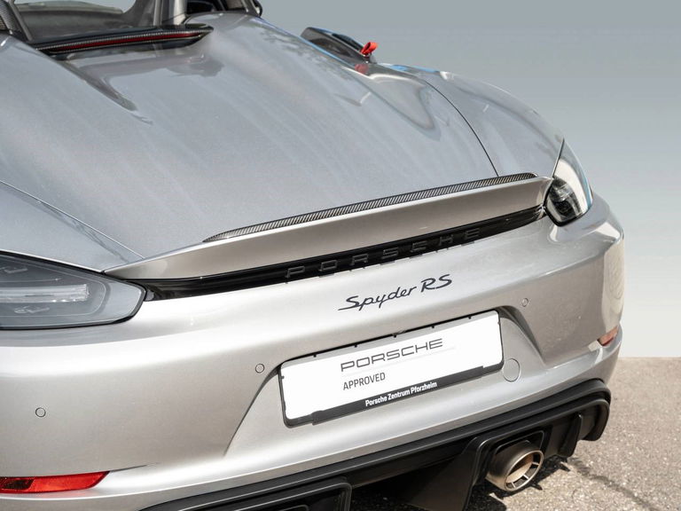 Porsche 718 Spyder RS