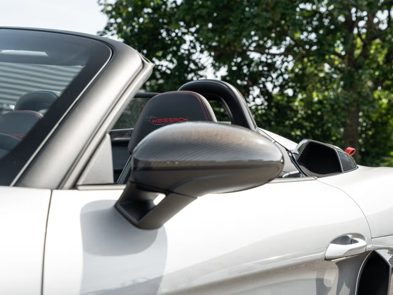 Porsche 718 Spyder RS