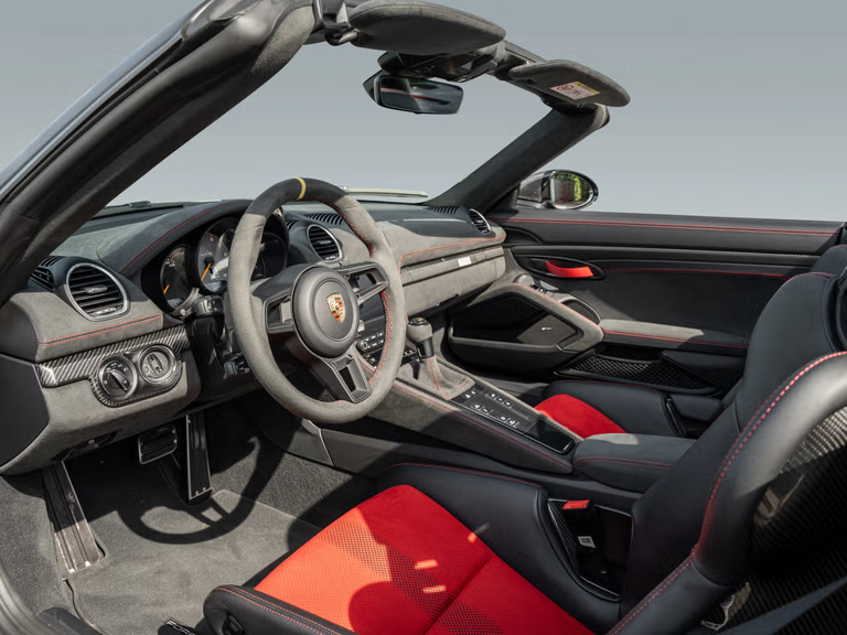 Porsche 718 Spyder RS