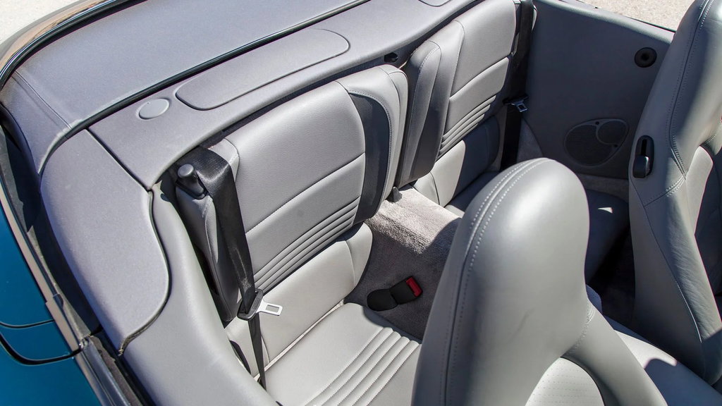 Porsche 996 Carrera 4