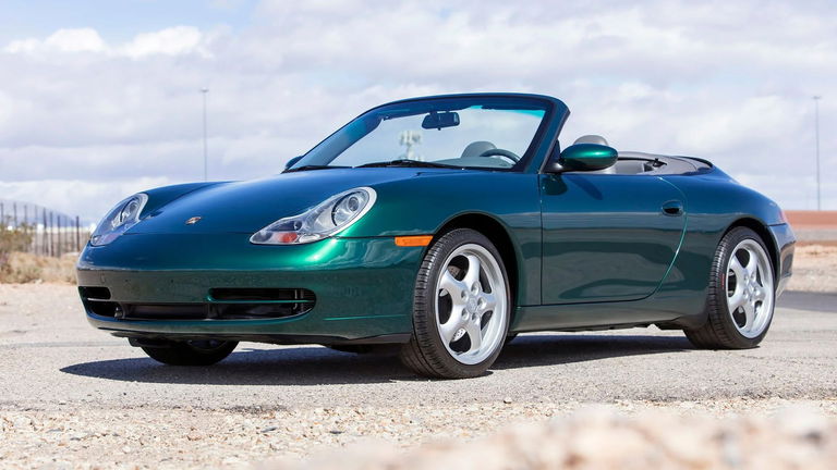 Porsche 996 Carrera 4