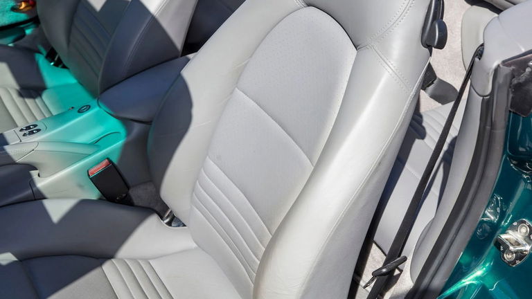 Porsche 996 Carrera 4