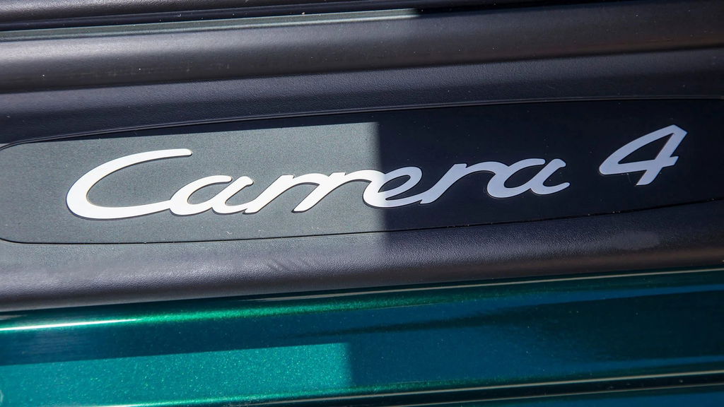 Porsche 996 Carrera 4
