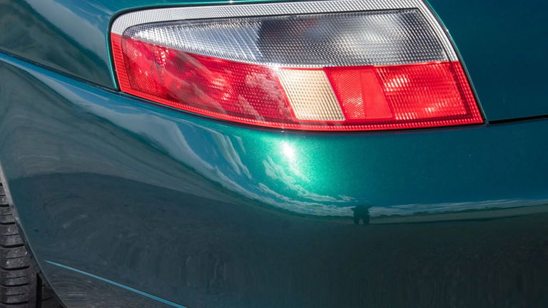 Porsche 996 Carrera 4